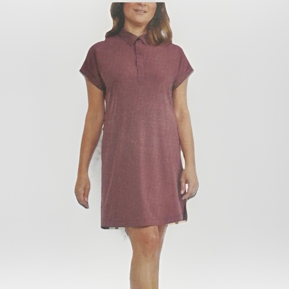 Hi-Tec Ladies Dress - Dark Pink - Zippered Side Pocket - Medium - New With Tags